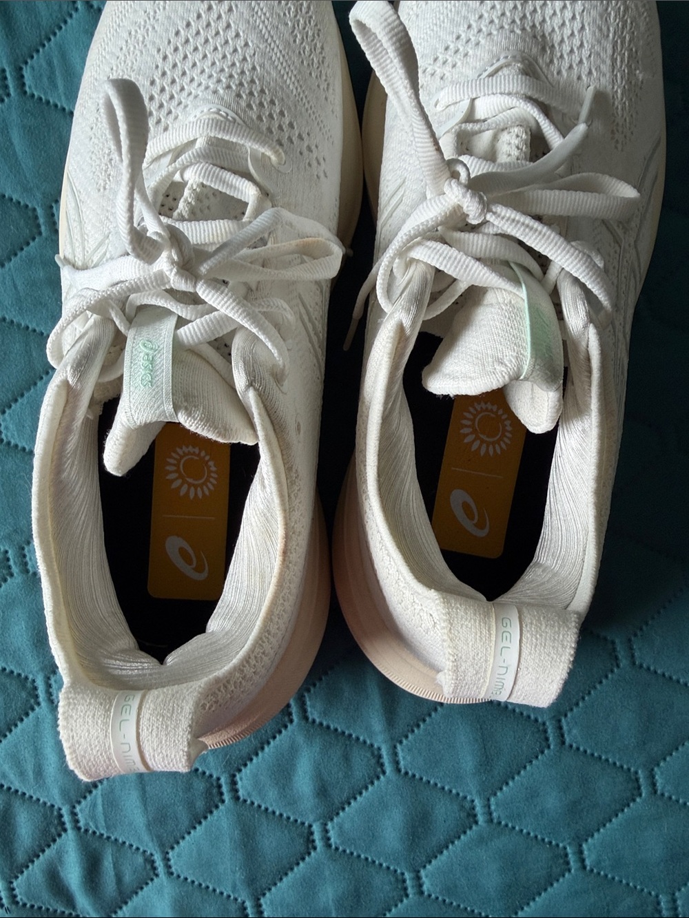 ASICS Gel Nimbus Shoes - Picture 7 of 7